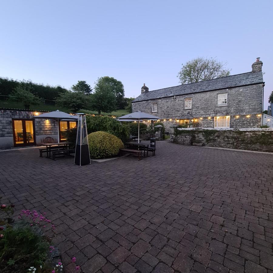 Ta Mill Holiday Cottages & Lodges -Ta Mill House 朗斯顿 外观 照片